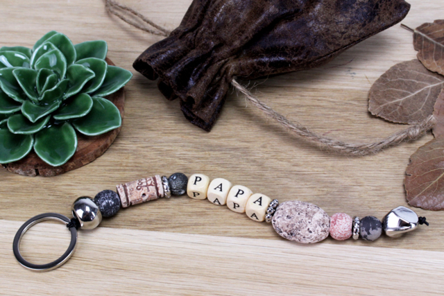 Wooden Alphabet Beads - 100 Beads - 8 - Message Jewelry - 10doigts.com - Bijoux messages - 10doigts.fr