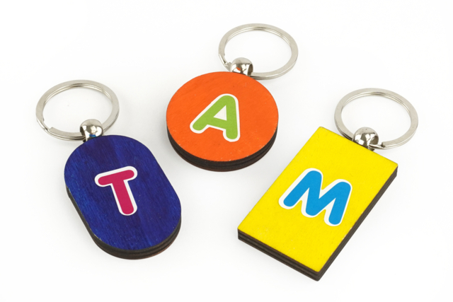 Assorted Wooden Keychains - 30 Pieces - 6 - Wooden Jewelry and Keychains - 10doigts.com - Bijoux et porte-clés en bois à décorer - 10doigts.fr