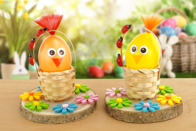 Pollito de Pascua en su cesto - Paniers en bois à décorer - 10doigts.fr