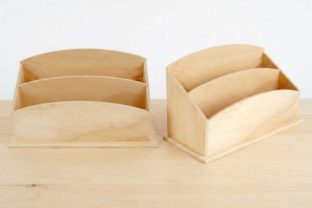 Wooden Mail Organizer, 2 Compartments - 1 - Wooden Office Items - 10doigts.com - Objets en bois à décorer pour le bureau - 10doigts.fr