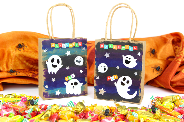 Sac à bonbons fantômes - Gommettes de Noël - 10doigts.fr