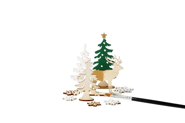 Wooden Christmas Scene - Deer and Trees to Assemble - 2 - Raw Wood Decor - 10doigts.com - Décorations en bois brut : tranches et bois naturel déco - 10doigts.fr