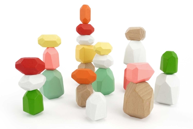 Wooden Stacking Rocks - 24 Pieces - 1 - Wooden Games and Toys - 10doigts.com - Jeux et Jouets en bois à décorer - 10doigts.fr