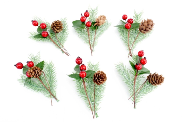 Christmas Decoration Assortment - 18 Pieces - 1 - Nature Christmas Decor - 10doigts.com - Déco Noël nature : éléments naturels à coller - 10doigts.fr