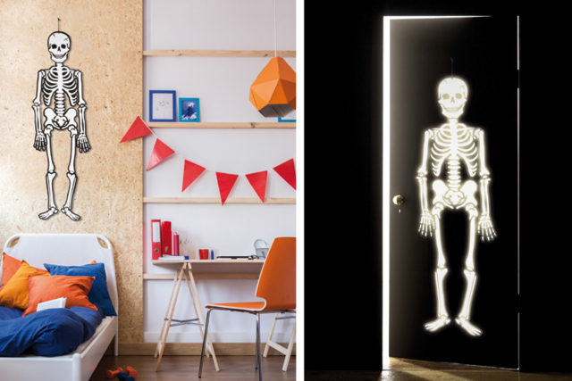 Esqueleto gigante fluorescente por la noche y articulado - Kits créatifs Halloween - 10doigts.fr