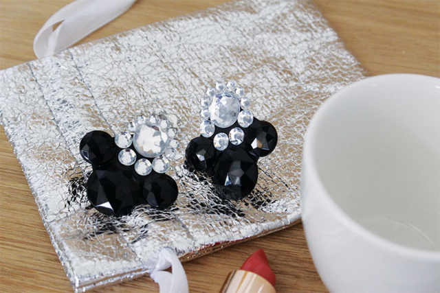 Self-adhesive Round Rhinestones, Black - 106 pcs - 3 - Rhinestones - 10doigts.com - Strass : apportez de l'éclat à toutes vos créations - 10doigts.fr