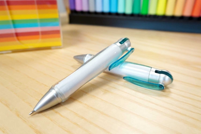Customizable Ballpoint Pen - 1 - Office Supplies - 10doigts.com - Objets pour le bureau : personnalisez votre espace de travail - 10doigts.fr