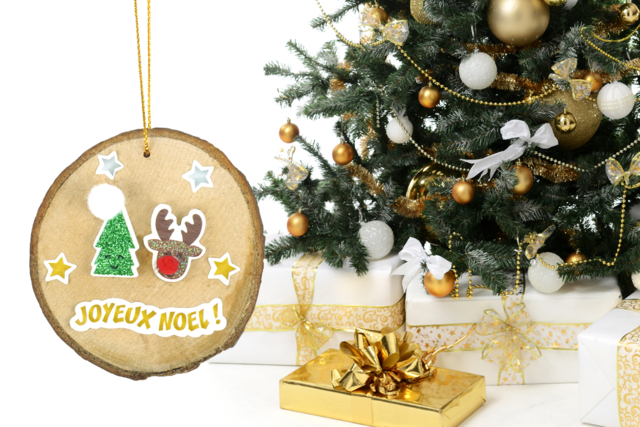Wood Slice Ornaments + Strings - 12 Pieces - 5 - Christmas Wooden Objects - 10doigts.com - Décorations de Noël en bois - 10doigts.fr