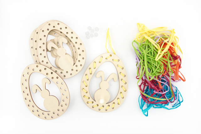 Easter Weaving Hangings - 6 Pieces - 1 - Easter Craft Kits - 10doigts.com - Kits créatifs Pâques - 10doigts.fr
