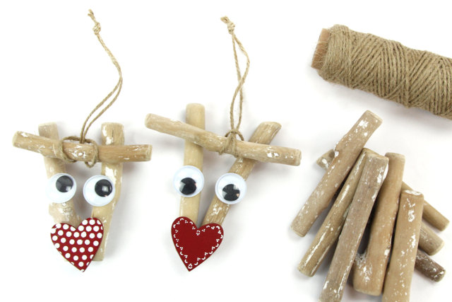 Decorative Wooden Hearts - 8 Pieces - 9 - Painted Wooden Decor - 10doigts.com - Déco en bois peint - 10doigts.fr