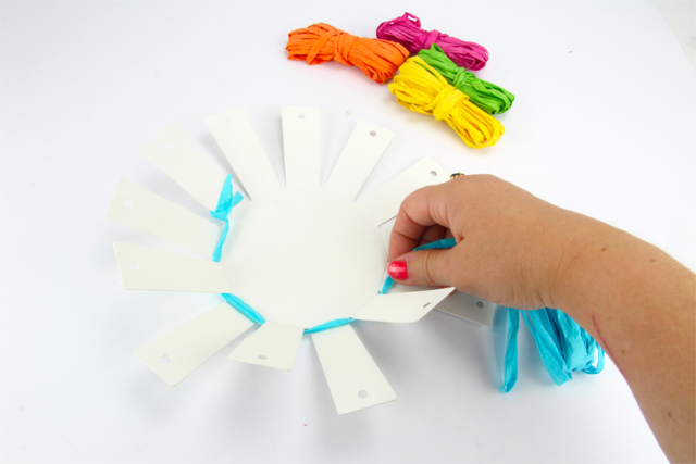 tejer rafia - Kits créatifs Pâques - 10doigts.fr