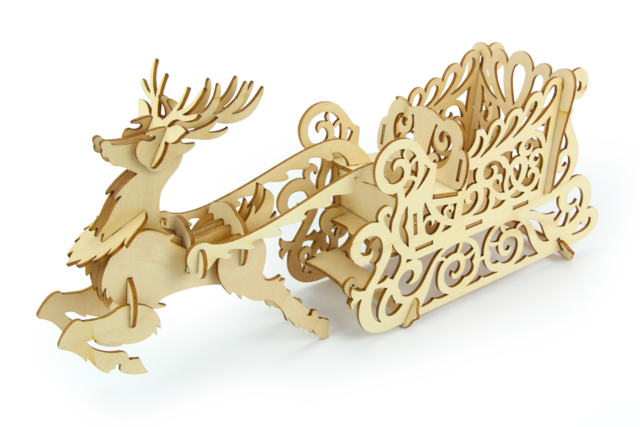 Wooden Sleigh and Reindeer Model Kit - 3 - Christmas Wooden Objects - 10doigts.com - Décorations de Noël en bois - 10doigts.fr