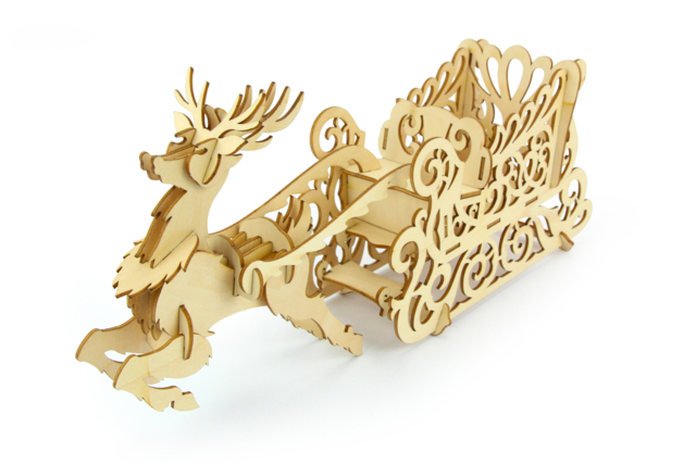 Wooden Sleigh and Reindeer Model Kit - 1 - Christmas Wooden Objects - 10doigts.com - Décorations de Noël en bois - 10doigts.fr