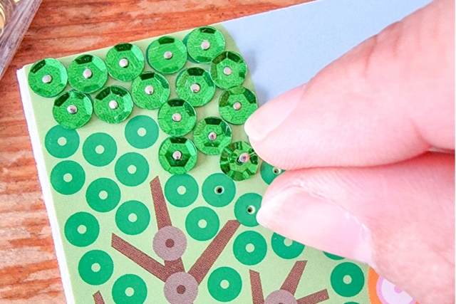 tutorial Kit cuadros lentejuelas león - Kits clés en main - 10doigts.fr